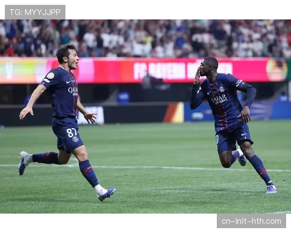 巴黎圣日耳曼客场取胜关键:成功限制了里昂队标志性的边路定位球进攻 巴黎圣日耳曼客场取胜关键:成功限制了里昂队标志性的边路定位球进攻